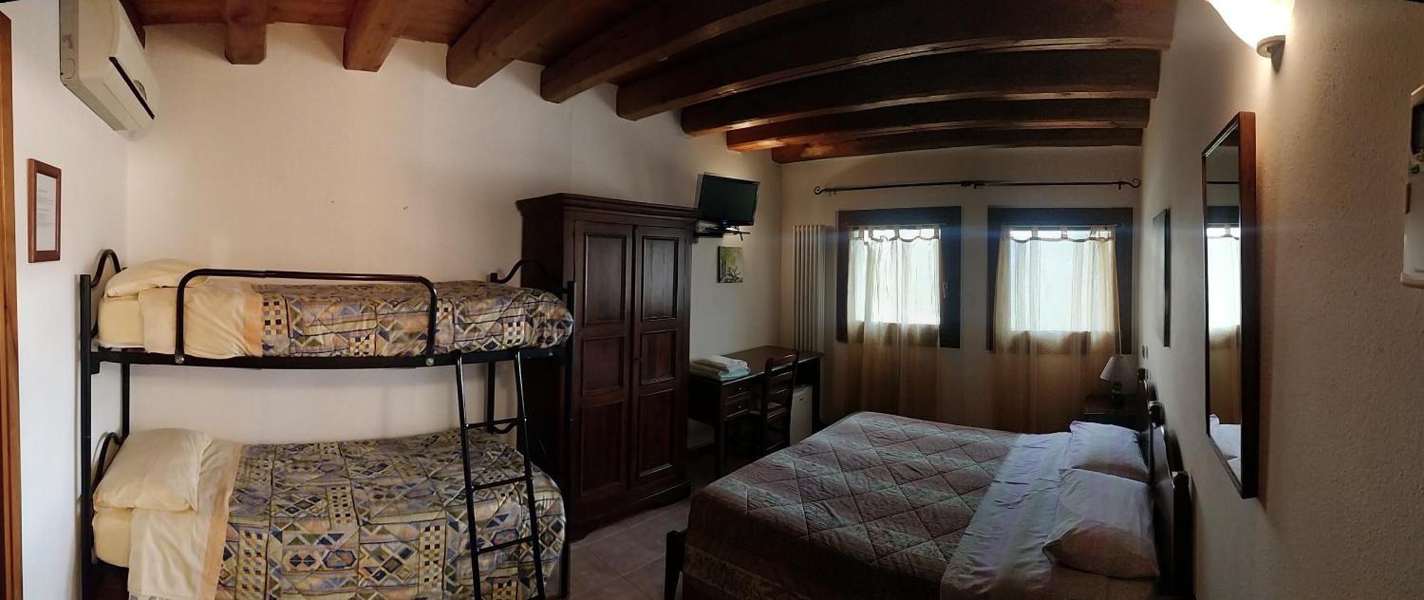 Agriturismo L'Albara - Wines, Pool & Spa Villaganzerla Bilik gambar